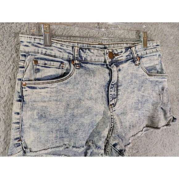 Acid Wash cut off denim shorts womens size 30 See Thru Soul - Picture 2 of 9